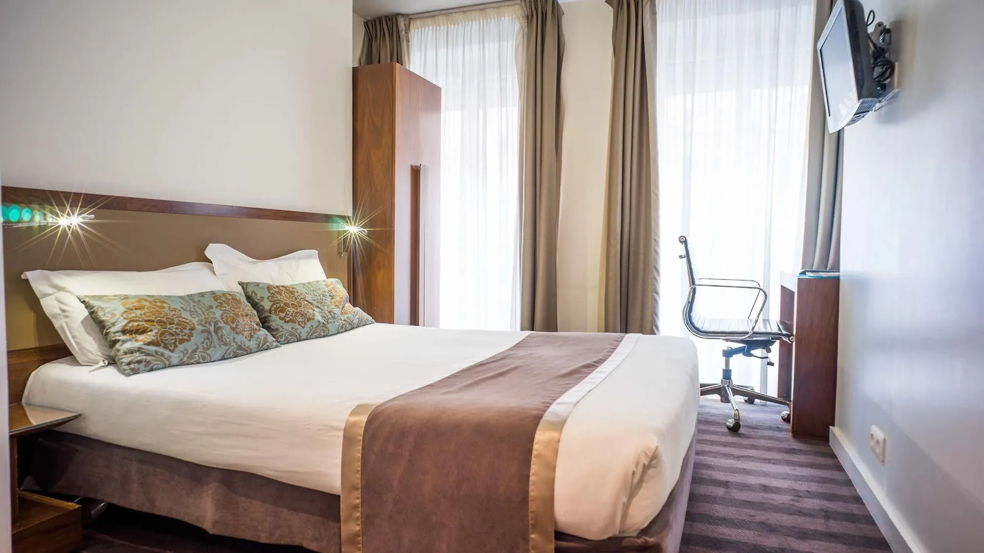Art Hotel 3*
